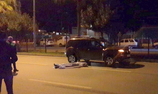 Bir aracın çarpıp, diğerinin üzerinden geçtiği Norveçli turist hayatını kaybetti