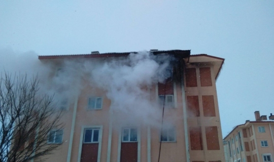 Bitlis’te ev yangını