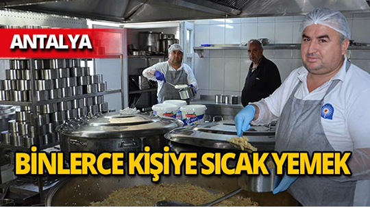 Büyükşehir'den 3 bin kişiye yemek servisi!