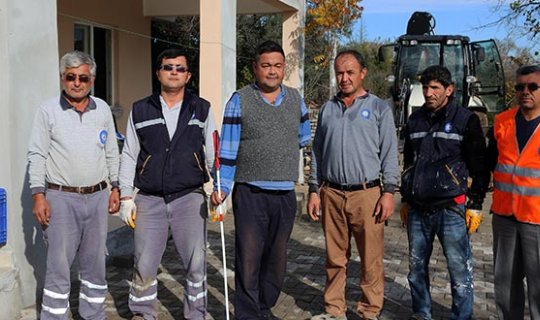 Büyükşehir'den görme engelli vatandaşa yol