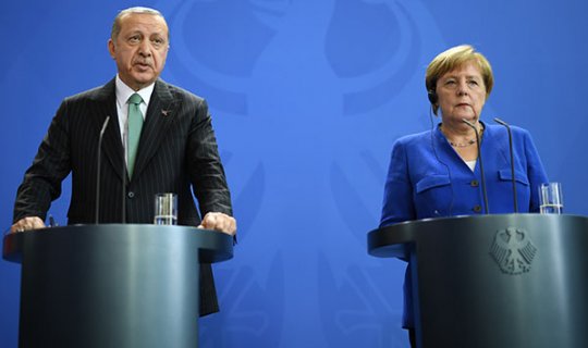 Cumhurbaşkanı Erdoğan'dan sert sözler : 'Can Dündar bir ajandır'