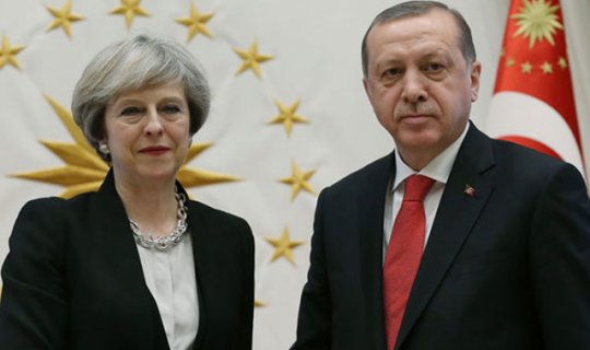 Cumhurbaşkanı Erdoğan, Theresa May ile görüştü