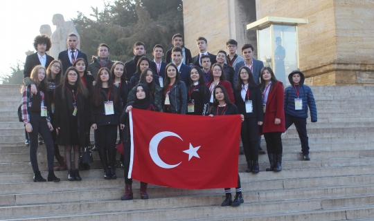 Döşemealtı’nın genç vekilleri Anıtkabir ve TBMM’yi ziyaret etti