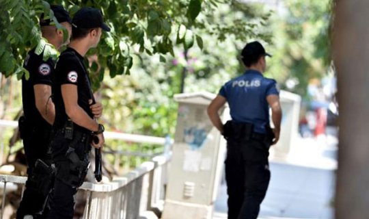 Ev hapsinde olan Rahip Brunson'dan ilginç istek