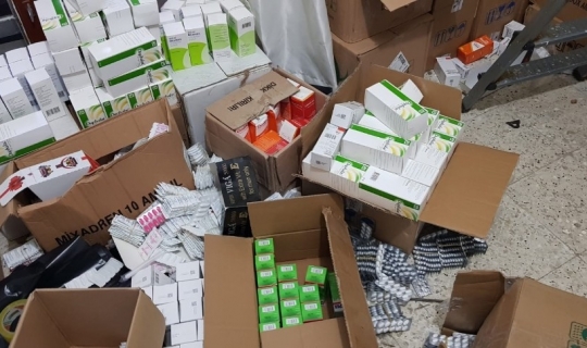 Gaziantep’te 448 bin 987 adet kaçak ilaç ele geçirildi