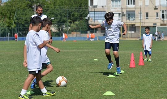 Geleceğin sporcuları Muratpaşa'da yetişiyor