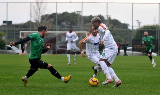 Aytemiz Alanyaspor: 3 - Sakaryaspor: 1