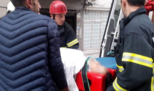 İcra memurlarını görünce 6. kattan atladı!