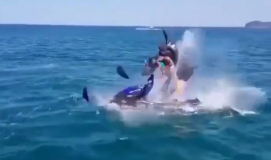 Jet-ski patladı baba ve oğlu ağır yaralandı