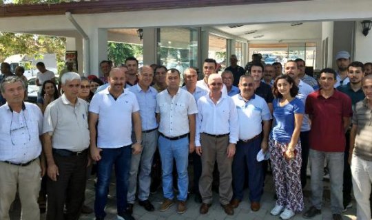 Kaş'ta domates üreticilerine mücadele eğitimi verildi