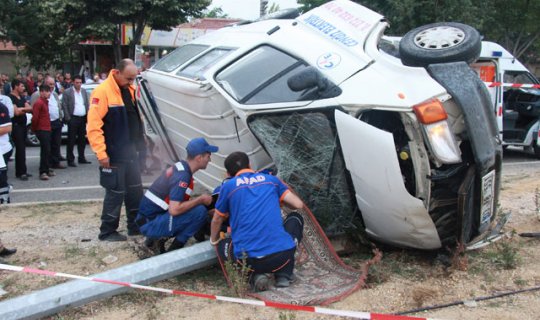 Korkunç kaza da 2 ölü ve 4 yaralı