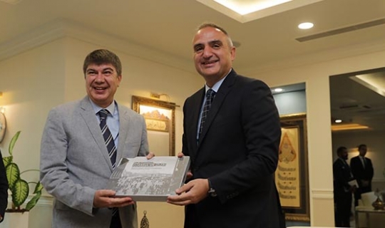 Kültür ve Turizm Bakanı Ersoy Büyükşehir’i ziyaret etti