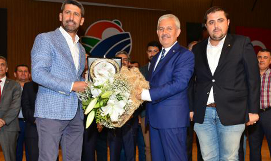 Kumluca'da devir teslim töreni yapıldı