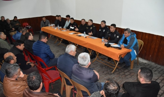 Kumluca’da vatandaş abartı egzoz, park yeri ve hırsızlıklardan şikayetçi