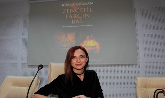 Mezun olduğu okulunda yazar olarak söyleşi yaptı