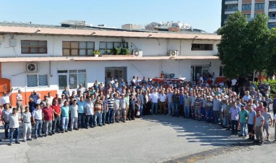 Muratpaşa Belediyesi'nden çalışanlarına 1 milyon 29 bin 185 TL bayram ikramiyesi