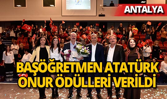Muratpaşa'da Başöğretmen Atatürk Onur Ödülü sahiplerini buldu