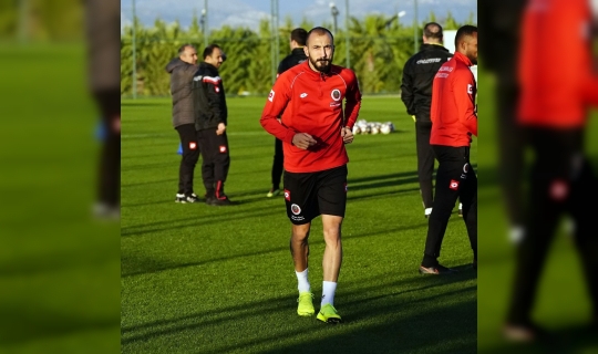 Ahmet İlhan Özek: “Keşke zamanında Rizespor’a gitmeseydim”