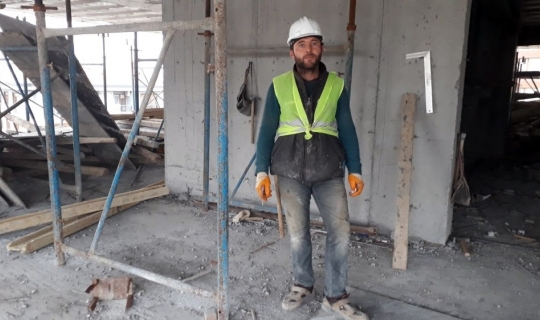 (Özel Haber) Suriyeli inşaat işçisinden seyyar satıcıyı hayatta tutan hamle