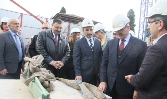 Restorasyonu başlayan tarihi Şehzade Korkut Camii’ne ilk taşı Vali Karaloğlu koydu