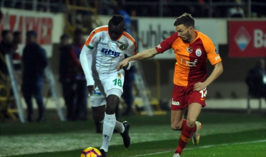Spor Toto Süper Lig: Aytemiz Alanyaspor: 1 - Galatasaray: 1 (Maç sonucu)