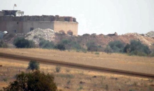 Teröristler Münbiç'in etrafına hendek kazıp duvar ördü!