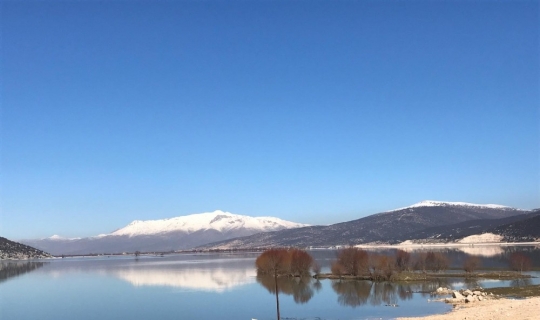 Uslu: “Avlan Gölü’nün su tutulmuş hali yüzleri güldürüyor”