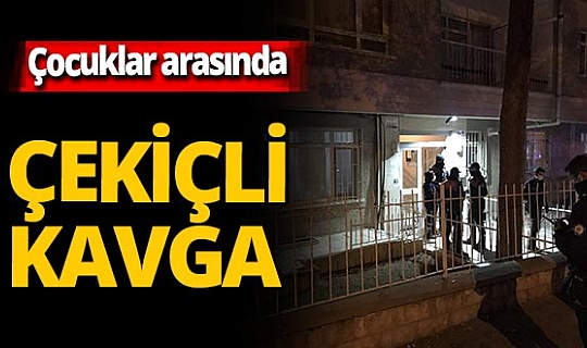 Ankara'nın Çankaya ilçesinde 3 küçük çocuk arasında çıkan kavgada 1 çocuk öldü ikizi yaralandı.