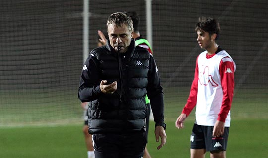 Antalyaspor Ersun Yanal ile çıkışa geçmek istiyor