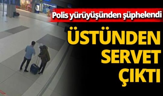 İstanbul havalimanında hareketli dakikalar! Şüpheli yolcunun üzerinden100 cep telefonu çıktı