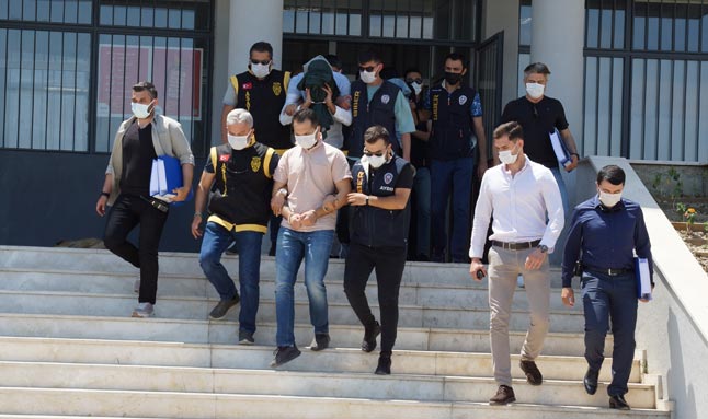 Antalya'nın da içinde olduğu 7 ilde operasyon... Escort çetesi çökertildi!