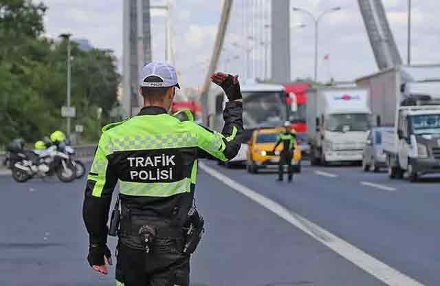2024 yılı trafik cezaları ne kadar oldu? İşte 2024 trafik cezaları! Bu kuralları ihlal eden çok para öder...